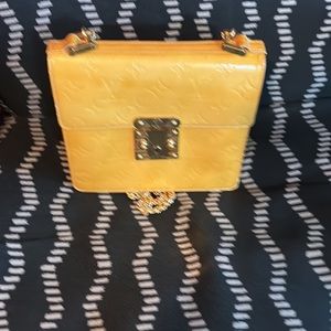 Louis Vuitton Spring Street Baby Yellow Vernis Hand Bag / with Chain Strap